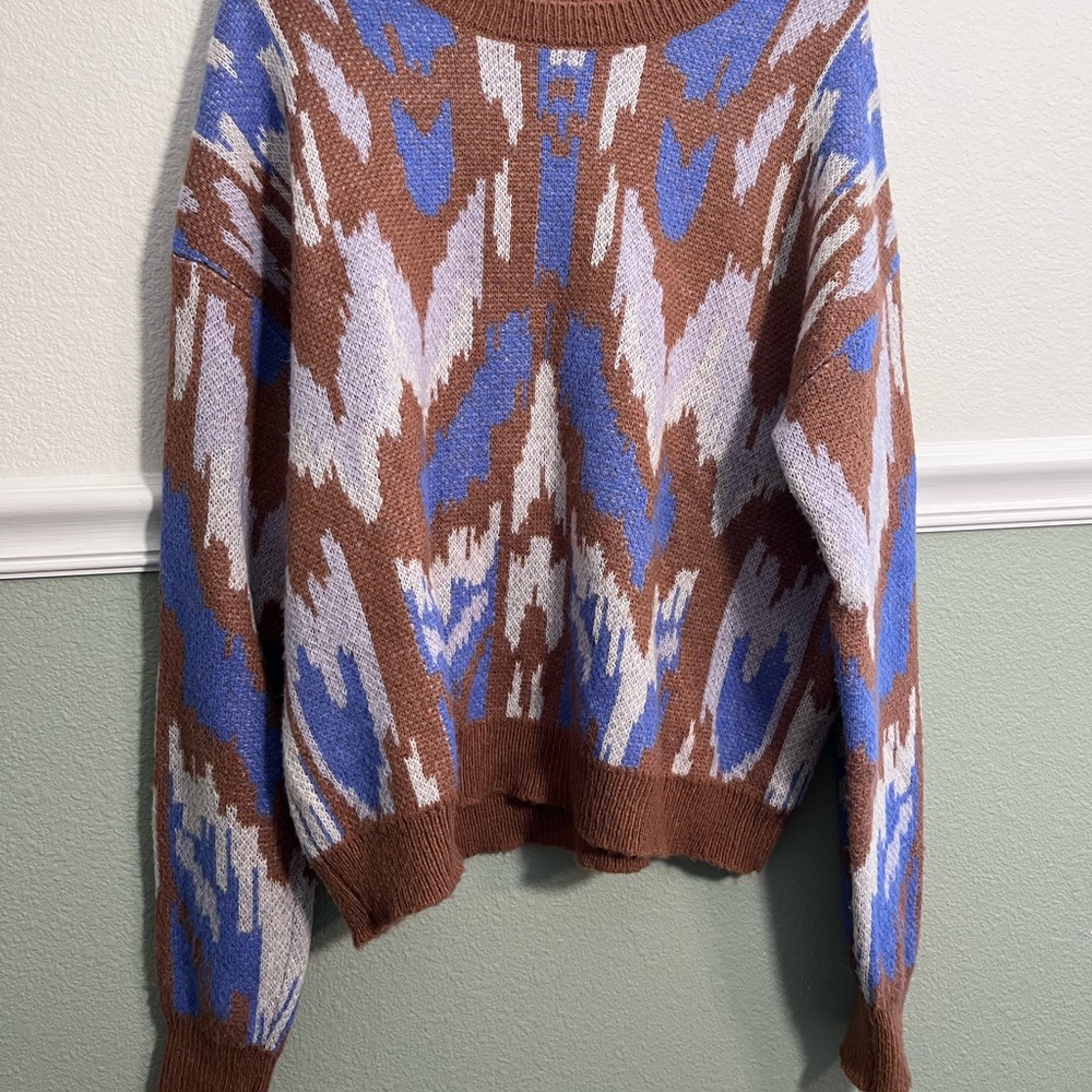 Knox Rose Brown and Blue Crew Neck Sweater with Abstract Design
